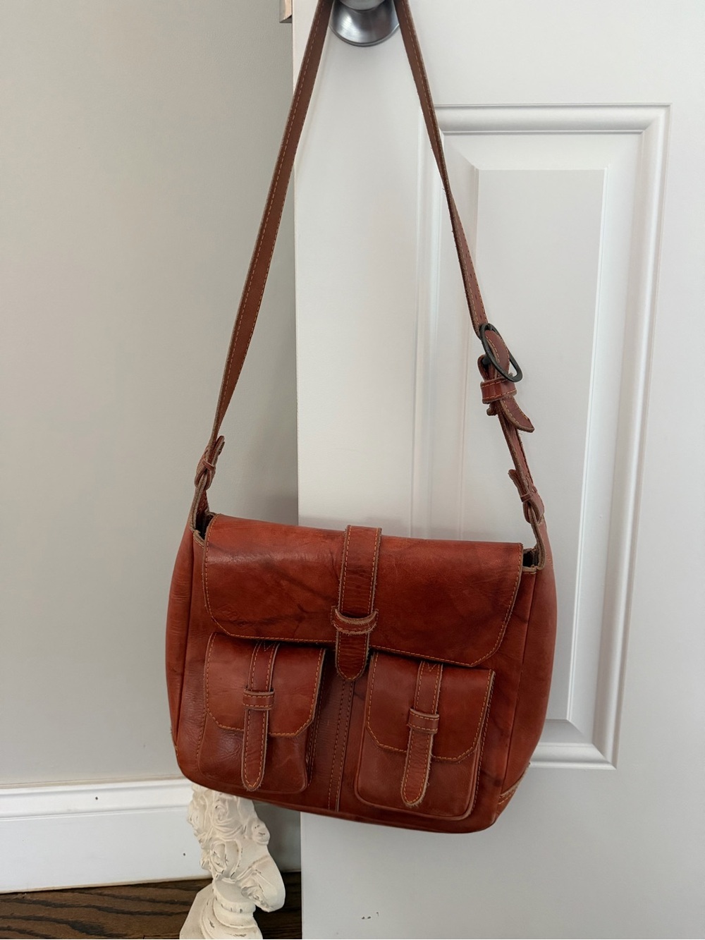 Fyre Classic Tan Leather Messenger Bag -  Shoulder Bag